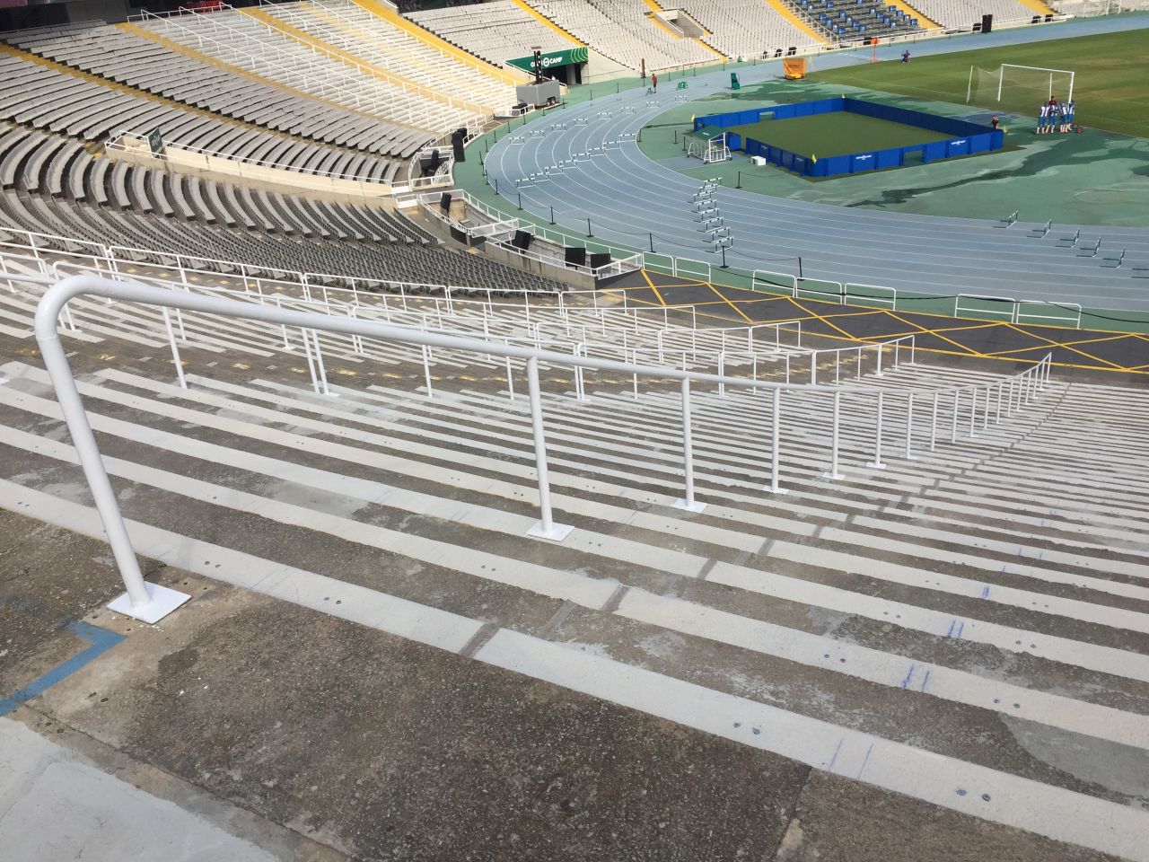 Sabinox - Barandillas técnicas para el Estadio Olímpico Lluís Companys de Barcelona Sabinox - Barandillas técnicas para el Estadio Olímpico Lluís Companys de Barcelona